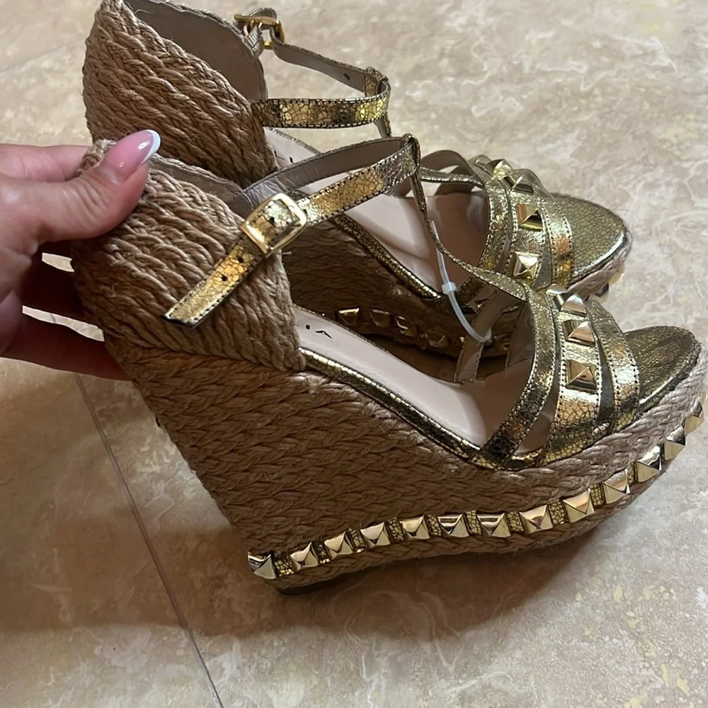 💕Gold Women's Shoes💕